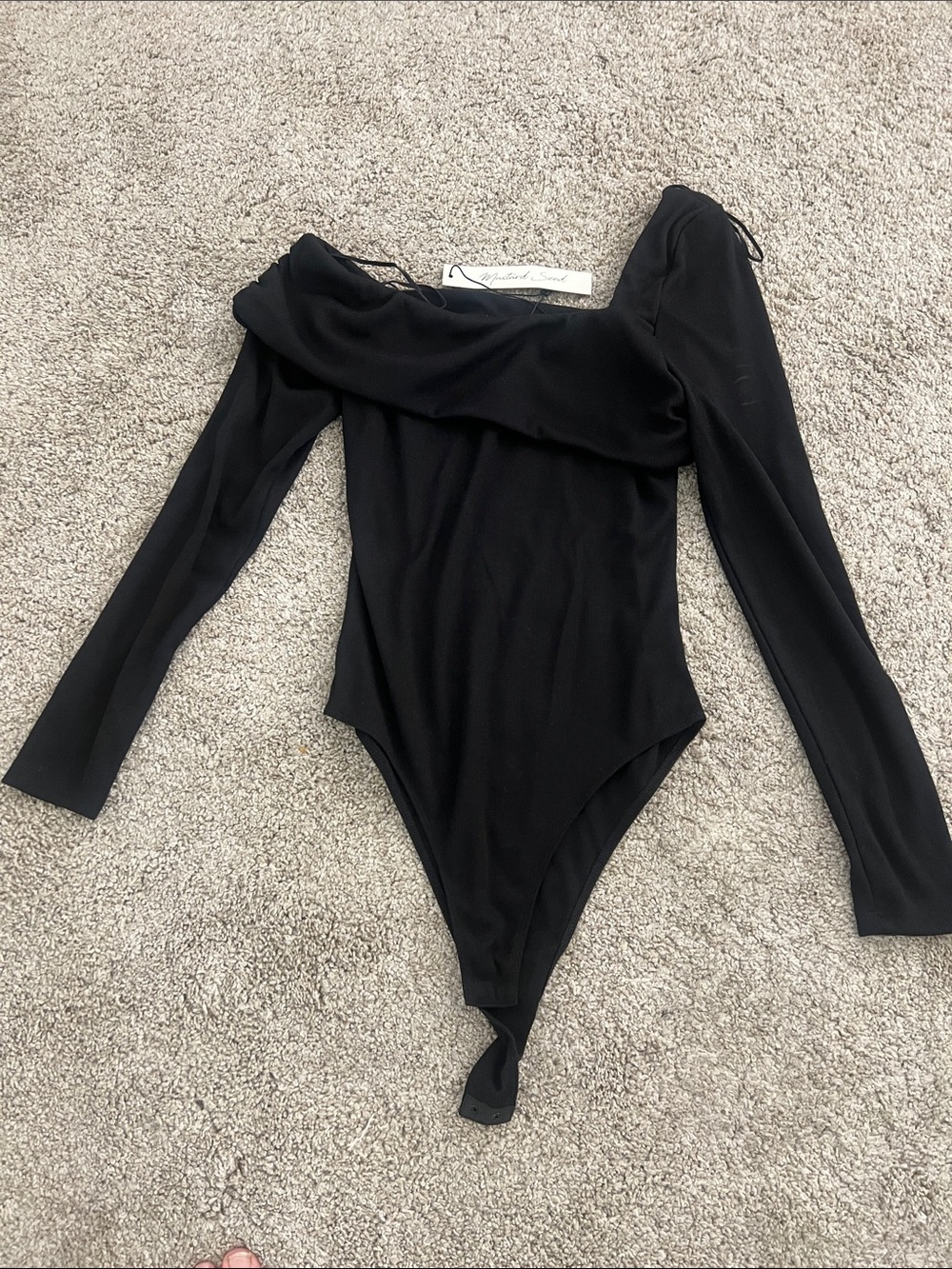Mustard Seed Black one Shouldered Long-Sleeve Women’s bodysuit